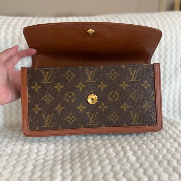 Louis Vuitton pochete dame clutch. - Picture 8 of 13